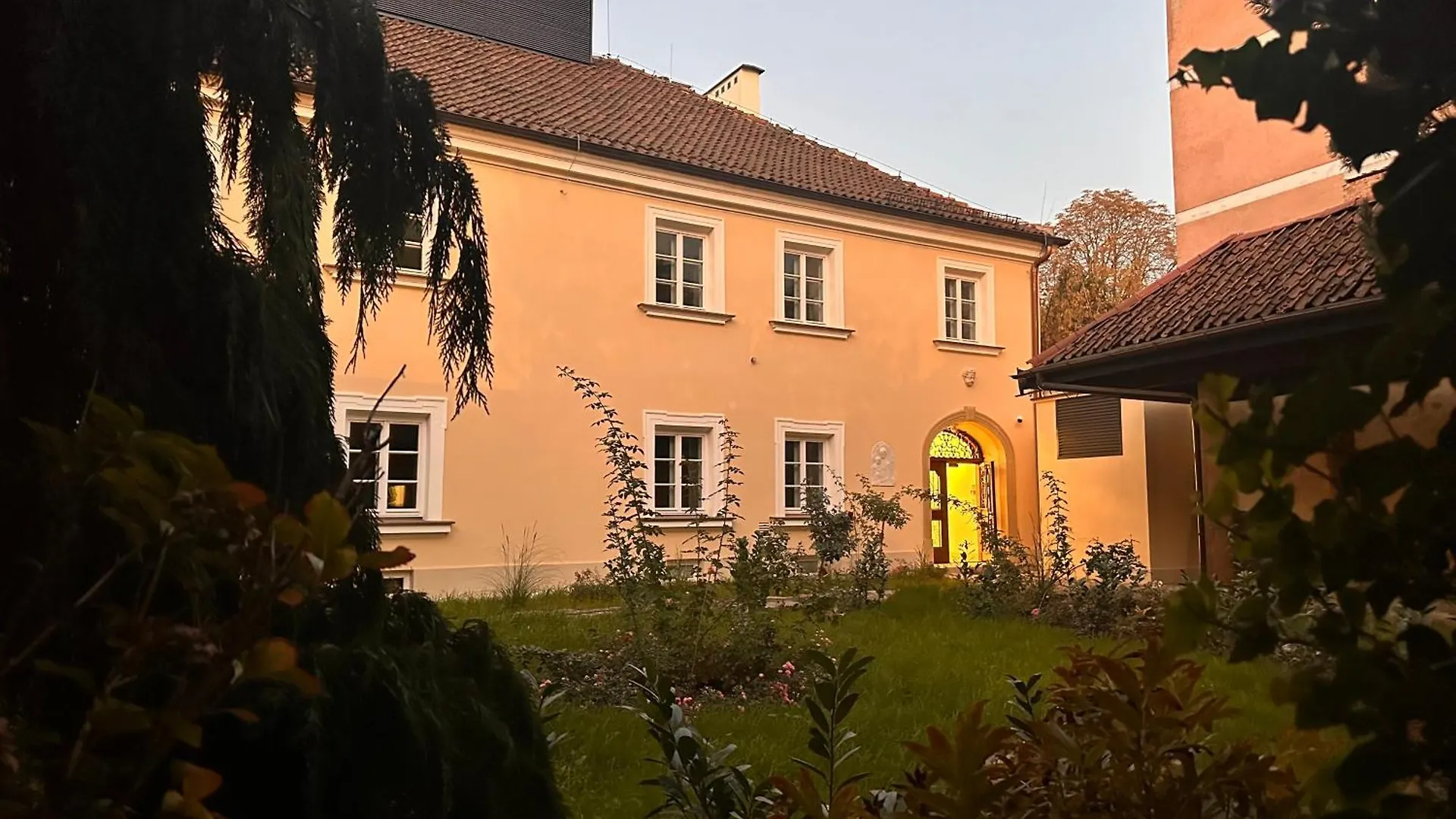 Domus Carmeli Chic Appartments Powisle Warschau 0*,  Polen
